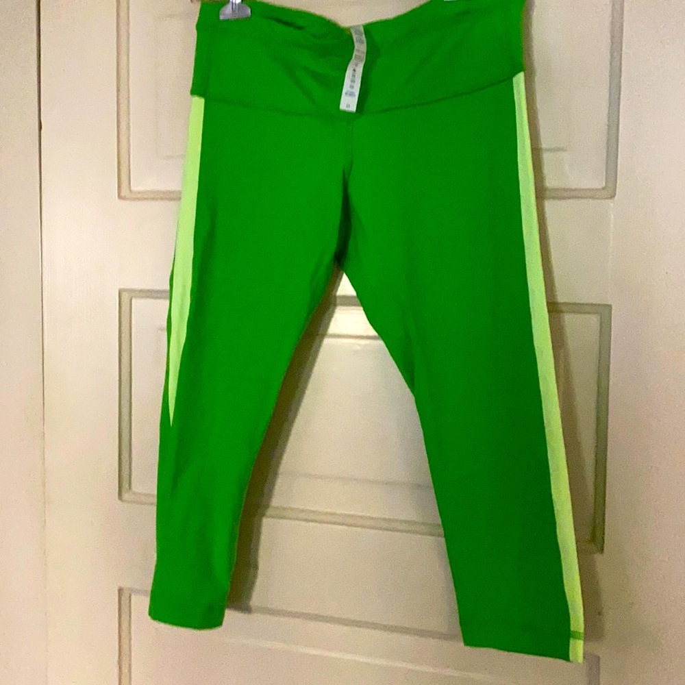 Vintage Lululemon Capri leggings lime green